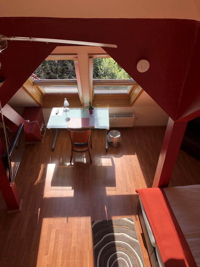 Hotel Poseidon ลุดวิกสบูร์ก ภายนอก รูปภาพ